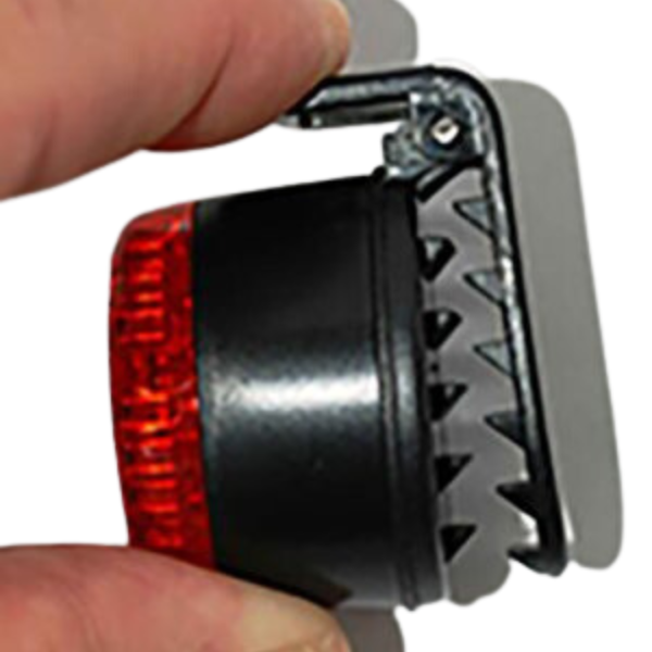 Safety Light 4000 Hands-Free Clipon Red Flashing Light - Image 3