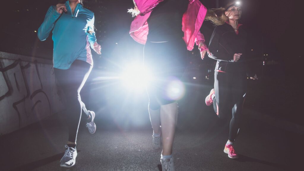 What Features Should Runners Look for in Clip-On Safety Lights?